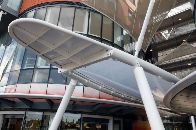 ETFE Air Filled Pillow Steel Canopy With PVC Cable Tensioned Fabric Membrane Above